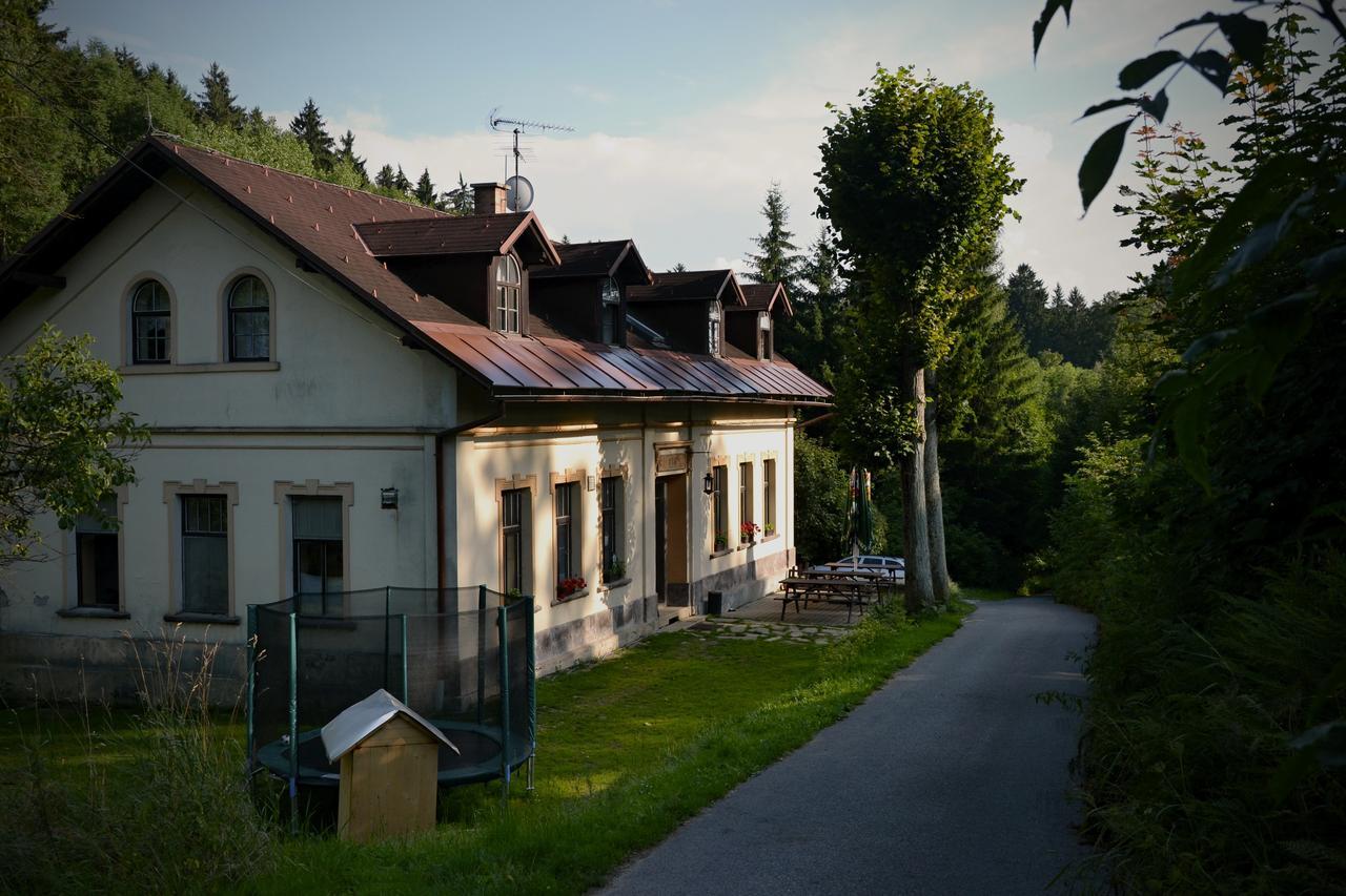 Penzion U Lípy Vysoké nad Jizerou Esterno foto